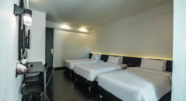 Трёхместный номер Standard iSilver Hotel