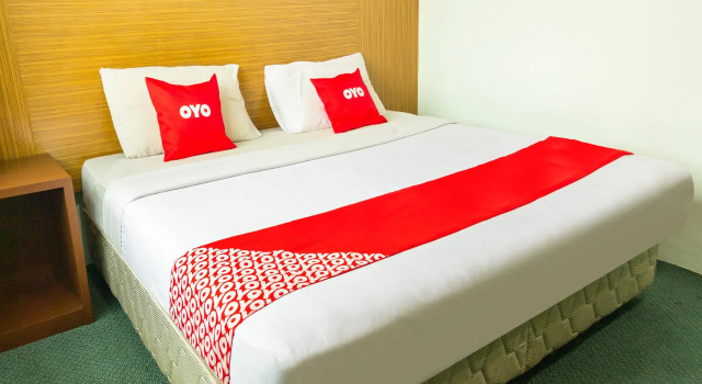 Двухместный номер Deluxe OYO 89408 Royal Hotel
