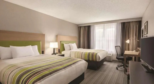Шестиместный номер Standard Country Inn & Suites by Radisson, Beaufort West, SC