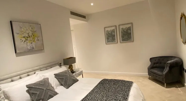 Marvelous 3 Bed Penthouse in Kewbridge