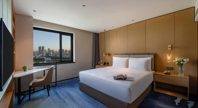 Двухместный люкс с видом на реку Guangzhou Hotel