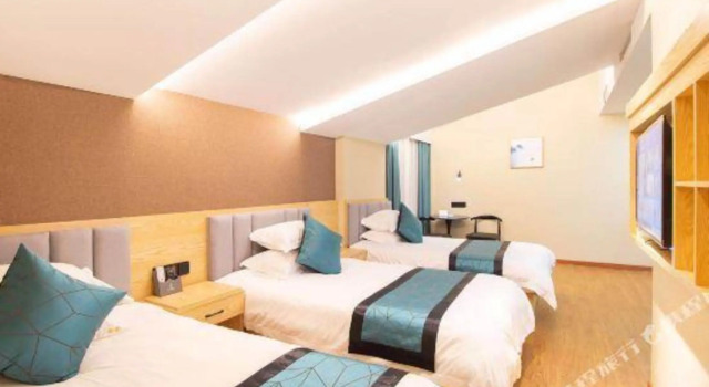 Junhong Hotel