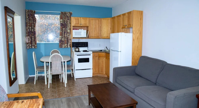 Четырёхместный люкс Spanish Villa Resort