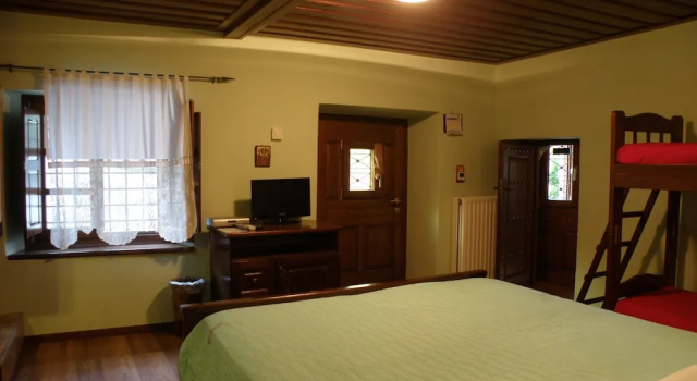 Четырёхместный номер Standard Guesthouse Sotiriou