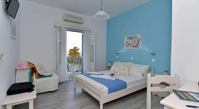 Tarsa Studios & Apartments