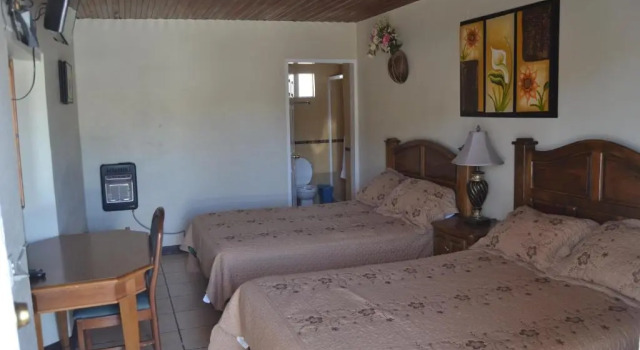 Четырёхместный номер Standard Hotel Doña Crucita