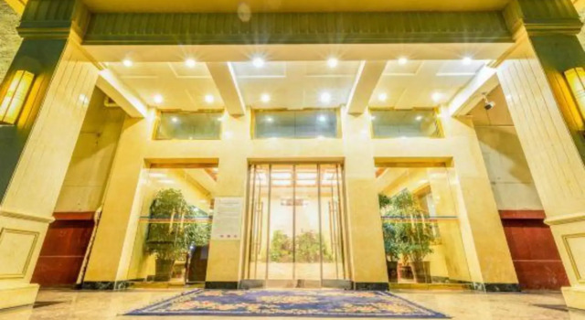 Hongshan Oxygen Fuyuan Hotel (Potala Palace Plaza), Rezerwuj Hotel Hotele 3-gwiazdkowe w Xinjiang, 3*