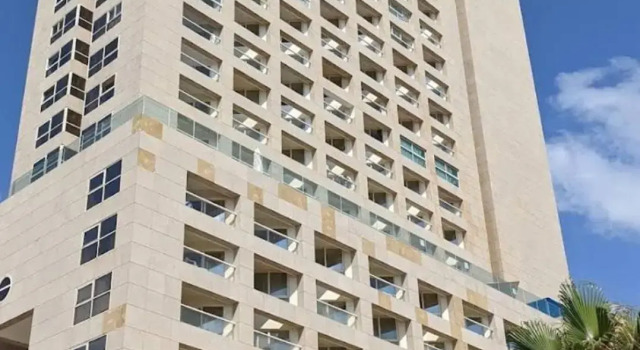 GO to apartments in Leonardo, Book Lejlighed Hoteller i Bat Yam med parkering, Parkering