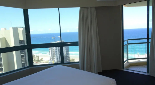 Апартаменты с 3 комнатами с видом на океан Crown Towers