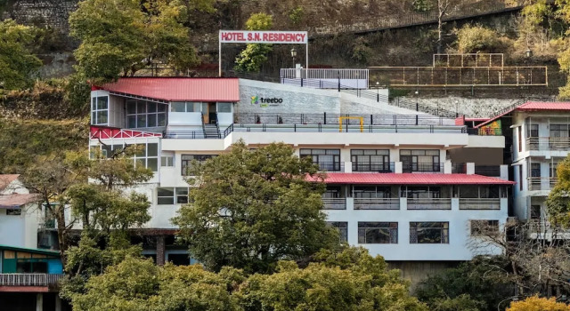 Treebo Stotrak S N Residency, Mussoorie, Rezervovat Hotel Mussoorie Uttarakhand