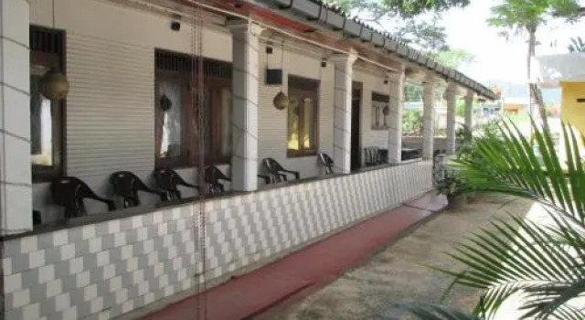 Saranga Holiday Inn