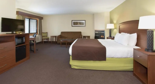 Люкс Cobblestone Hotel & Suites - Wisconsin Rapids