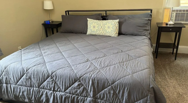 Windsor Park Pad apt 2 min to Mass Ave With AC, Prenota Appartamento Indianapolis Indiana