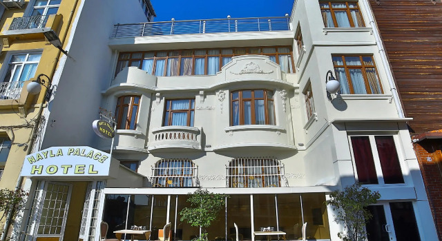 Nayla Palace Hotel