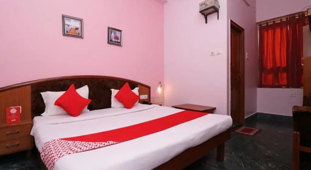 Hotel Shanti Inn By OYO Rooms, Забронировать Отель Барели 
