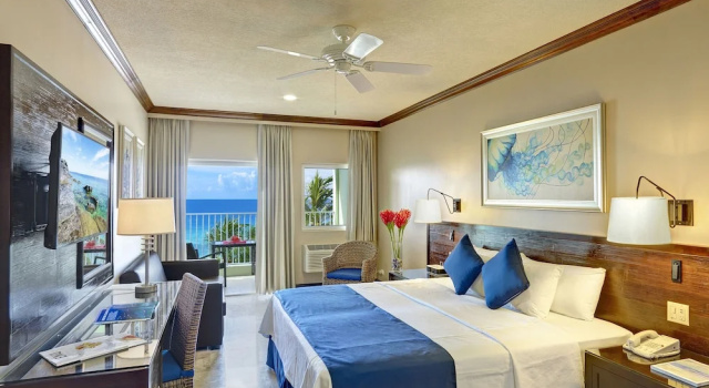 Номер Deluxe Coconut Court Beach Hotel
