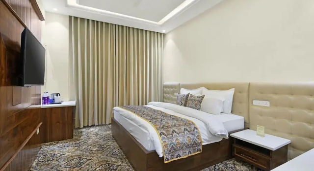 Номер Luxury Hotel Paris Chandigarh Zirakpur