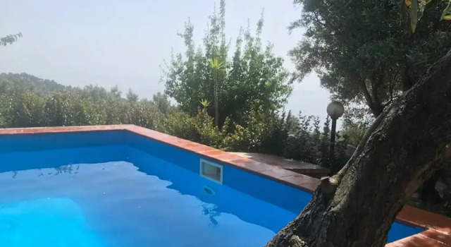 Residence Cassiodoro, Book Hotel Hoteller i Staletti med parkering, Parkering
