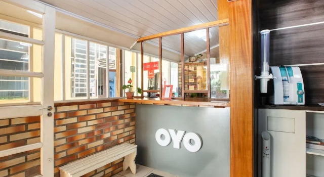 OYO Pousada Le Charme De La Ville, Забронировать Отель Кашиас-ду-Сул Риу-Гранди-ду-Сул
