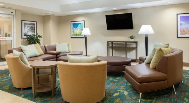 Candlewood Suites Columbia Hwy 63 & I-70, an IHG Hotel, Réserver Hôtel Columbia Missouri