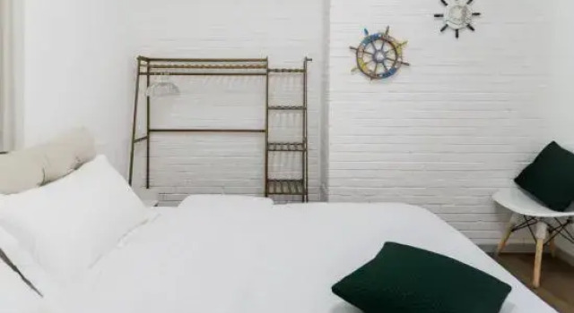 Люкс Luxury Runi Suoyuan Homestay (Jiefangbei Area Hong Ya Dong)