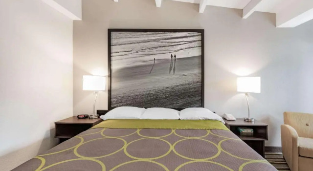 Номер Standard Super 8 by Wyndham Melbourne