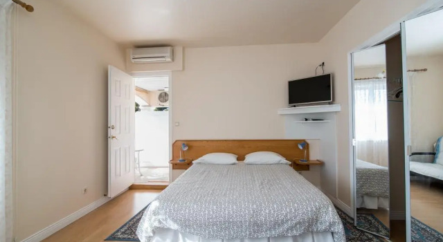 Apartments Mijajov Dvor