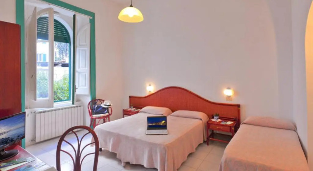Трёхместный номер Economy Hotel Vittoria