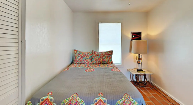 Cabinessence At La Playa - Two Bedroom Home