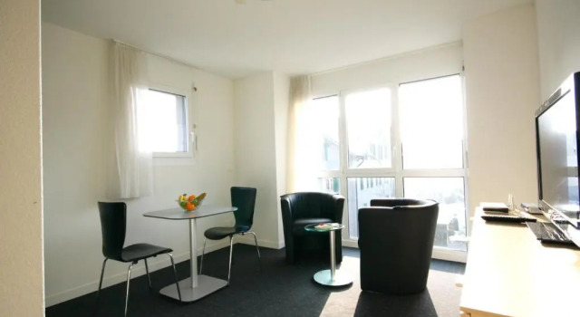 Апартаменты c 1 комнатой с балконом HITrental Zugersee -Apartments