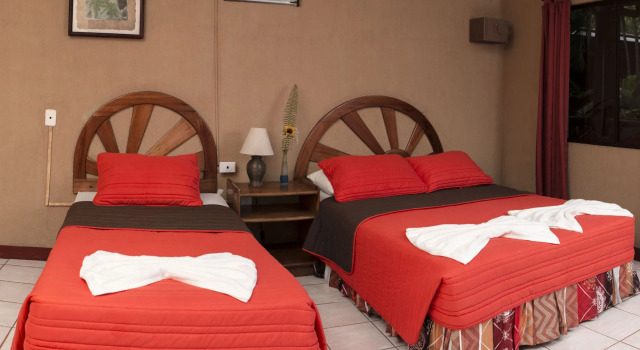 Diuwak, Book Hotel Dominical Puntarenas