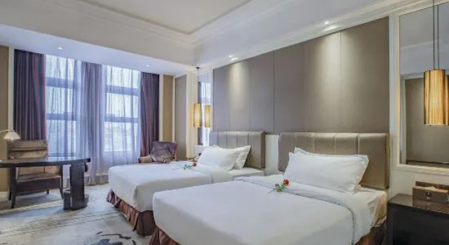 Номер Executive Venus Royal Hotel