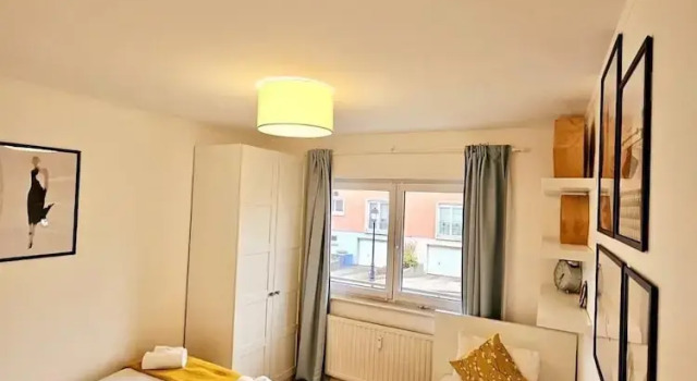 Bright 2 bedrooms flat w parking&balcont, Prenota Appartamento Hesperange Luxembourg