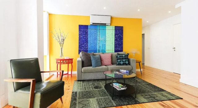 JOIVY Spacious & elegant 1-bed flat, moments from Avenida station, Забронировать Отель Отели Лиссабона 3 звезды, рядом с Рештаурадориш, 3*