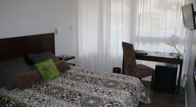 Номер Standard Rez de jardin OU 4e avec ascenseur- VELO - PISCINE -WIFI-Dans le Village naturiste-HOLIDAYSOCHIC
