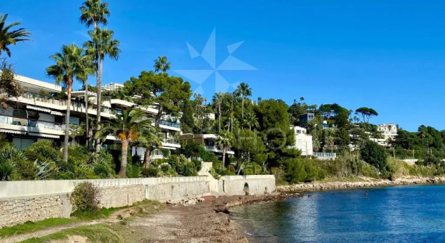 Апартаменты ADRIANA by Terry's Homes WATERFRONT SEAVIEW BEACH