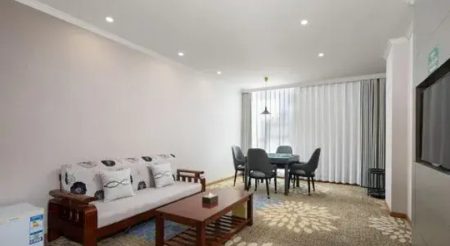 Люкс Superior GreenTree Inn Yancheng Dongtai Huiyang Road Guofu Hotel