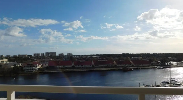 Номер Standard Yacht Club Villas #1-1001
