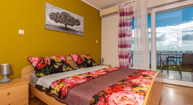 Апартаменты Luxurious Apartment in Dramalj with Swimming Pool