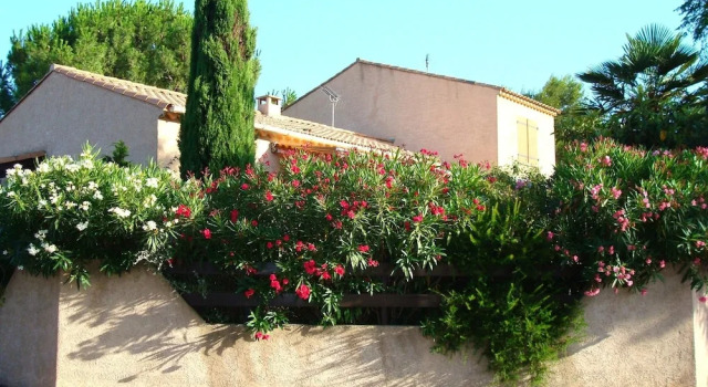 House With 3 Bedrooms in Agde, With Enclosed Garden, Varaa Hotelli Hotellit Canal du Midi pysäköinnillä, Pysäköinti