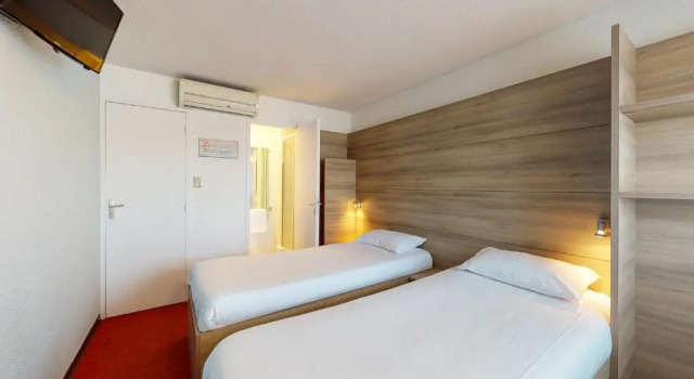 Двухместный номер Standard Ever Route 64 Brit Hotel Tarbes Ibos