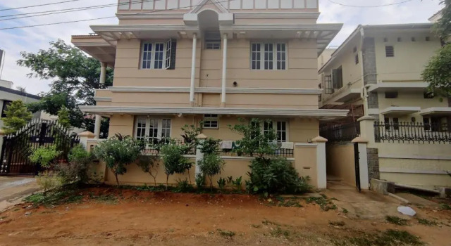 Kavitha House Homestay, Rezervovat Hotel Hotely v Bangalore s parkováním, Parkování