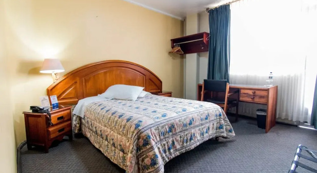 Standard Zimmer Grand Hotel Loja