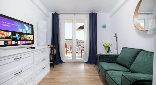 Apartments and Rooms Bonkan Hvar, Забронировать Апартаменты/квартира Отели Хвара с парковкой, рядом с Church of the Holy Spirit Hvar, Парковка
