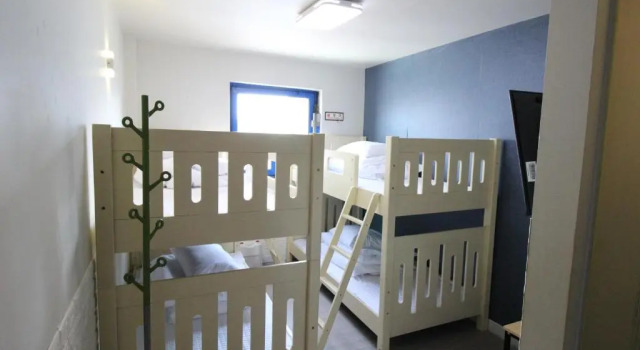 Четырёхместный номер Economy Hotel Ivory