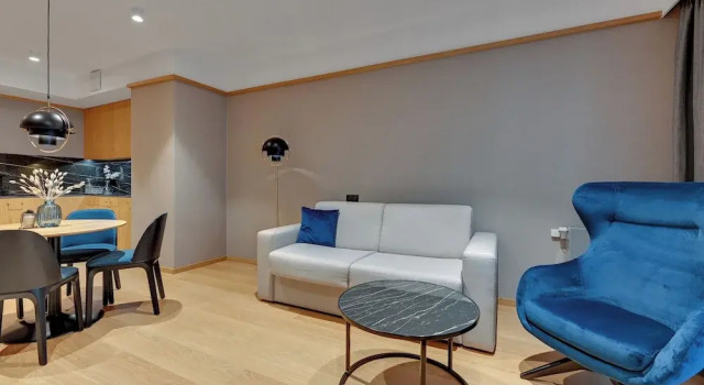 Апартаменты Deluxe с балконом Deo Plaza Apartments