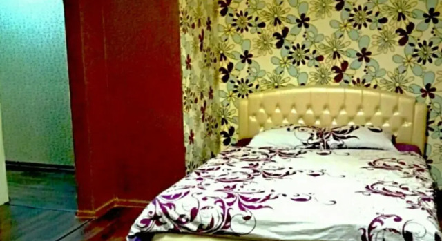Люкс аппартаметы с жемчужной кроватью, Book Hotel Dnepropetrovsk 