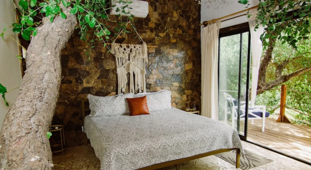 Коттедж Luxury Boskenvid Hotel - Romantic Treehouses & Skypool