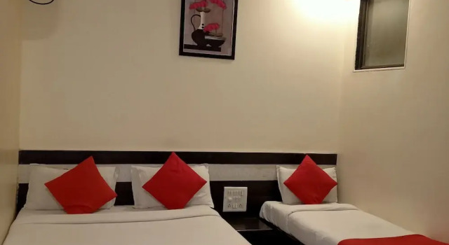 Номер Economy Hotel Palkhi