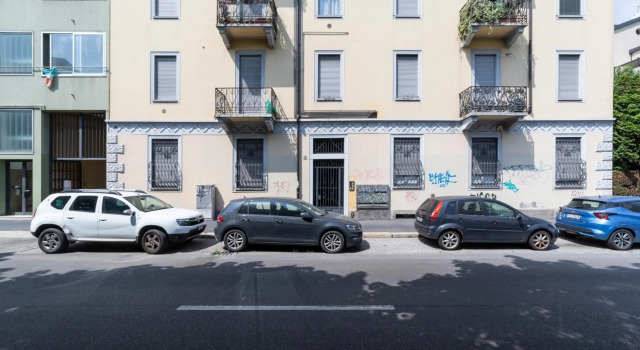 Maciachini Renovated Studio!
